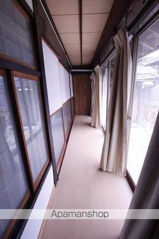 西鹿田借家の内装写真