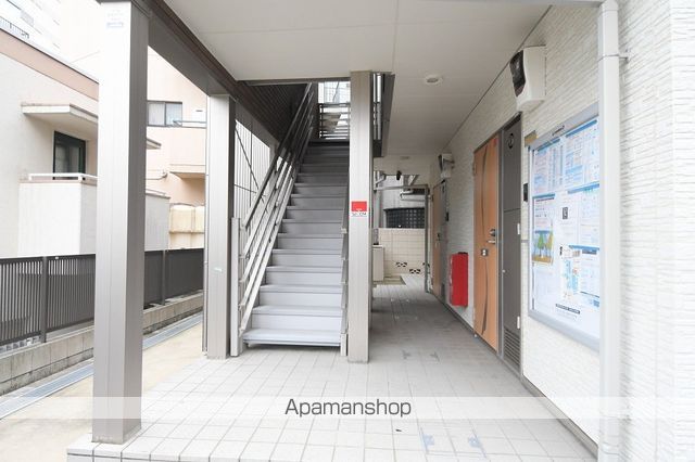 クレイノビューテラス恵比寿の玄関写真