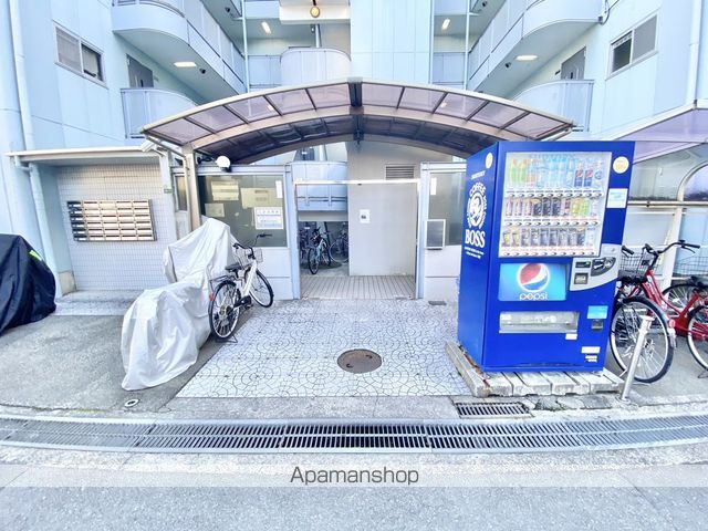 シャトルIIの玄関写真