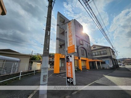 根本ビル[店舗/40m2]の外観4
