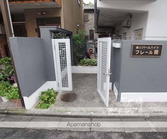 MAISONCREWSICHIJOJIの玄関写真