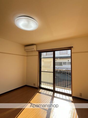 エクセレント広沢の内装写真