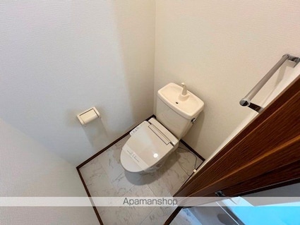 フルール[2K/40.87m2]のトイレ