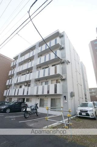 グランオルセー北大前の外観写真