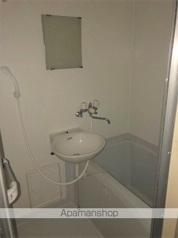 レオパレスロイヤル岩切IIIの内装写真
