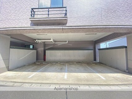 ロイヤル・シャトー一番館[3LDK/66m2]の内装3