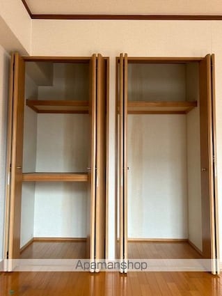 グレーシィ石山[2LDK/72.22m2]の収納