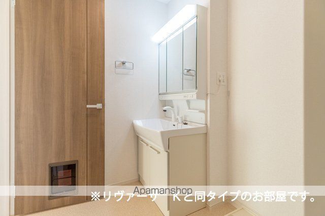 フォルティス IIの内装写真