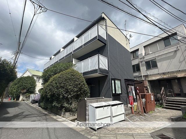 レオパレスパルフェタムール北沢の外観写真