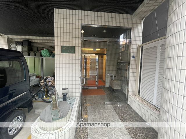 スプリングハウスの玄関写真