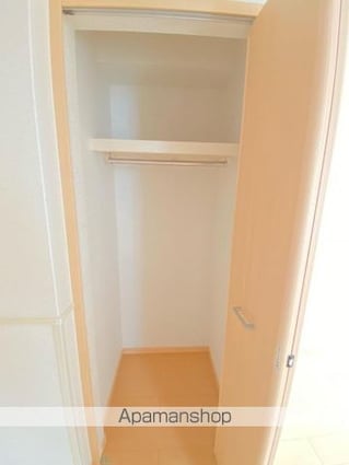 サニーハウス[1LDK/42.37m2]の収納