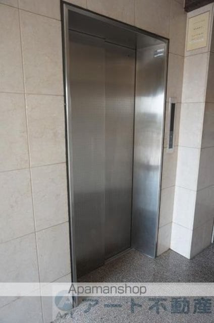 シャルマンコーポ土居[3LDK/66m2]の共用部1