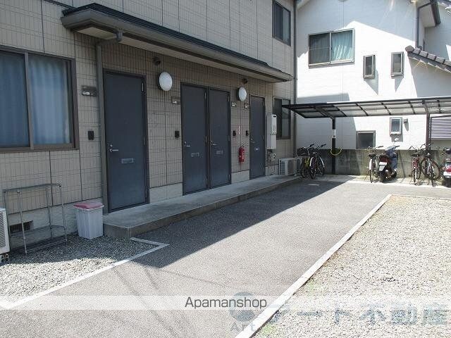 キャッスル森田[2LDK/52.75m2]の周辺1
