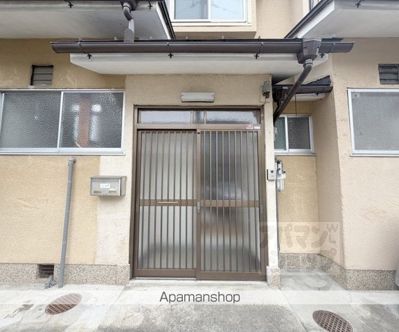 花園土堂町貸家の玄関写真