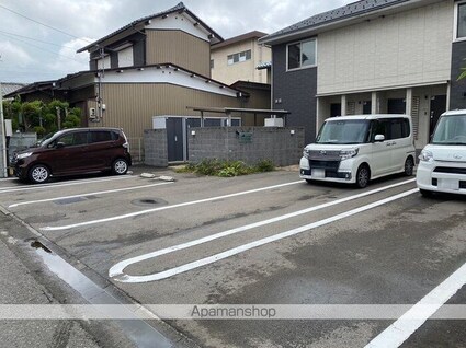 フリーデン文京[1LDK/38.24m2]の駐車場