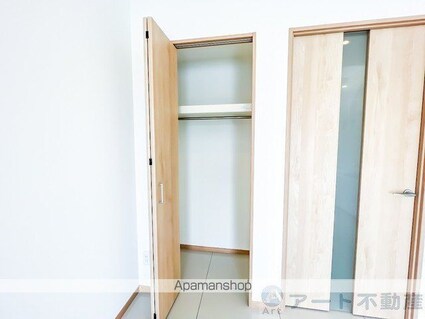 αプレミアム松末[1K/26.5m2]の収納