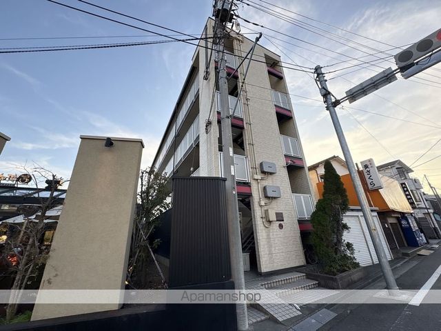 レオパレスクワトロの外観写真