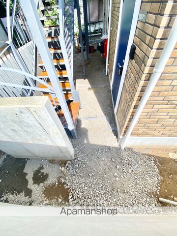 ハーミットクラブハウス和田町IIの玄関写真
