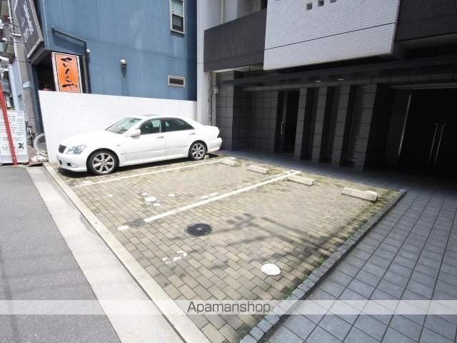 アイステージ十日市[1K/26.1m2]の駐車場