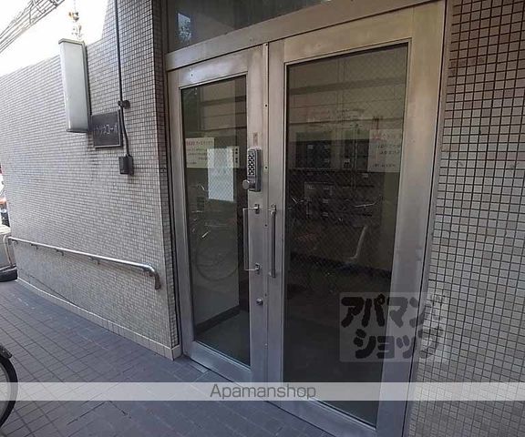 クラウンコーポの玄関写真