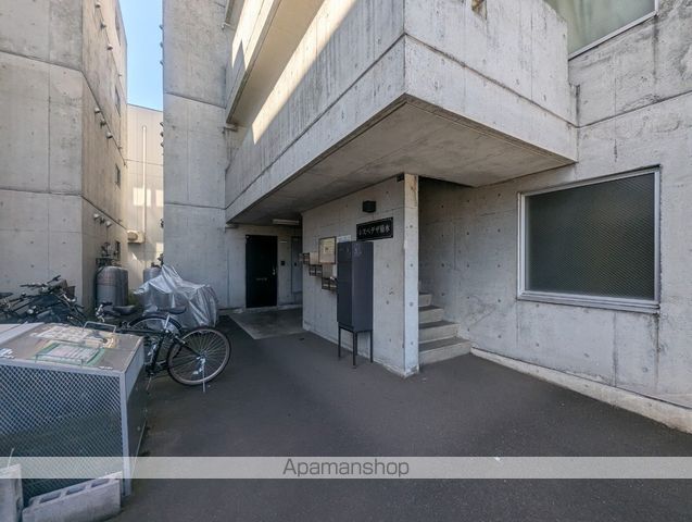 レスペデザ菊水の玄関写真