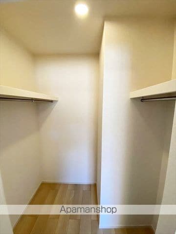 スプリング テンCの内装写真