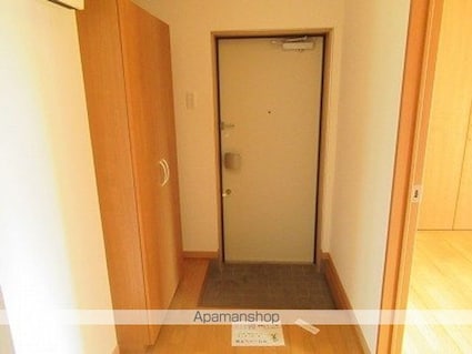 グリュックハイム[2LDK/61.12m2]の玄関