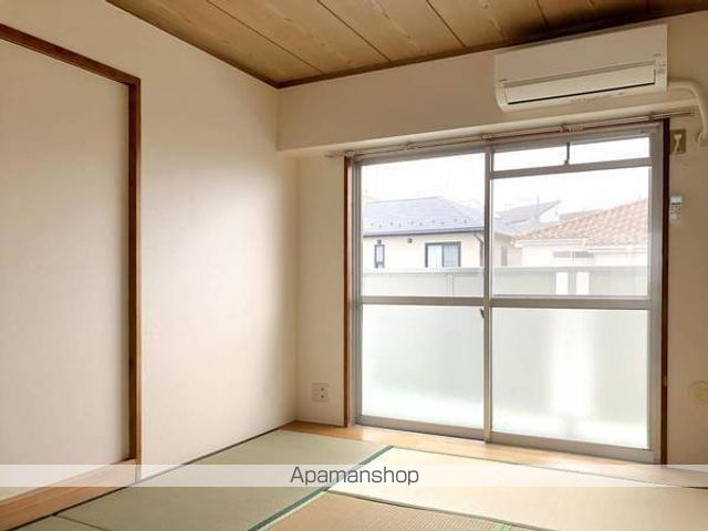 ビレッジハウス亀井野4号棟の内装写真