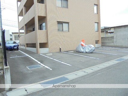 長野県長野市大字東和田[1LDK/44.4m2]の駐車場