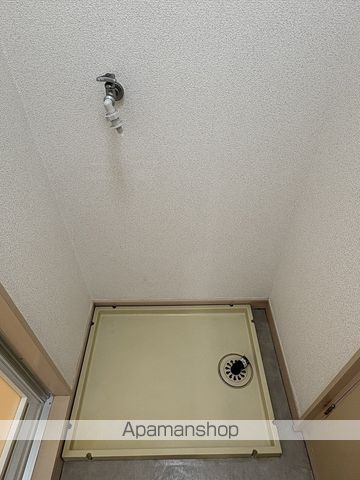 クリスタルアイの内装写真