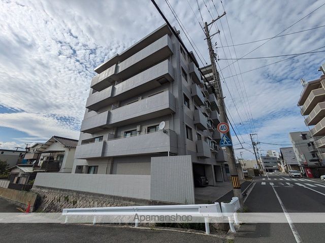 カザルスコートの外観写真