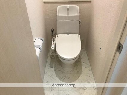 アイオライト[2LDK/60m2]のトイレ