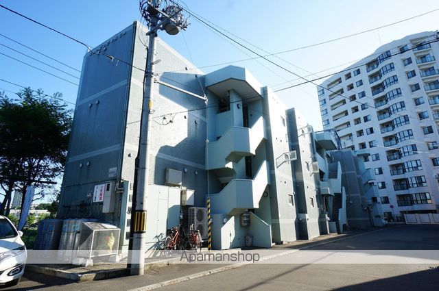 ニュープログレスビルの外観写真