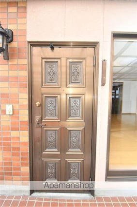 サニースクエア[2DK/37.26m2]のエントランス4