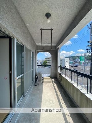 ドルフィン屋島[2LDK/51.3m2]のバルコニー