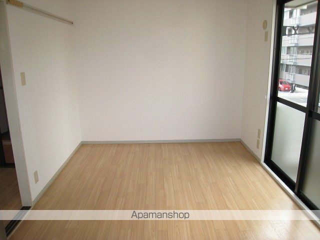 ドミール・ミネA棟の内装写真