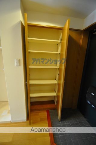 コートイズミの内装写真