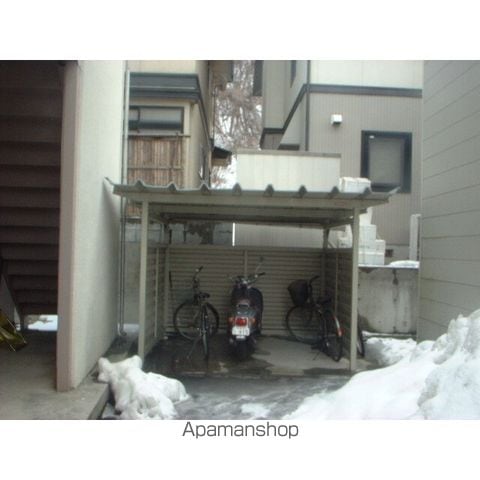 パールハイツ松波の外観写真