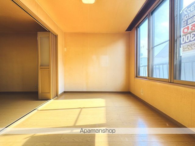 コーポサンフラワーBの内装写真