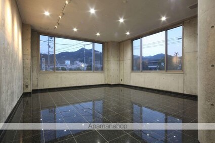 タロックス新居浜[2LDK/64.26m2]の共用部5