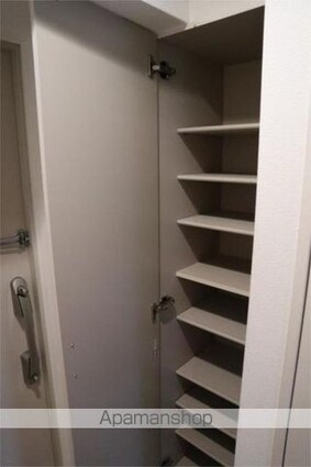 ラ・フロル[1K/25.47m2]の玄関