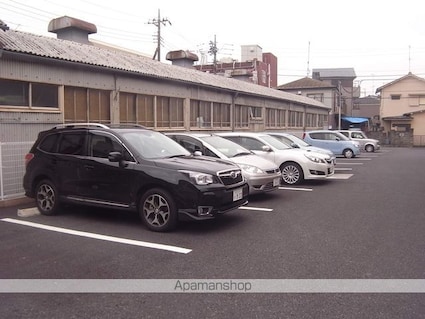 タンドル[2DK/59.19m2]の駐車場