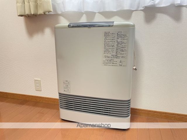 レオパレスドミール湯川の内装写真