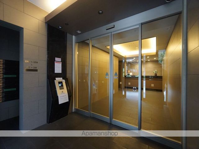 プレサンスジェネ新栄町駅前葵の玄関写真