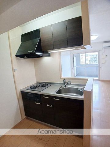 SOL LEVANTE 国府の内装写真