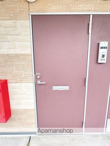 URANUSの玄関写真