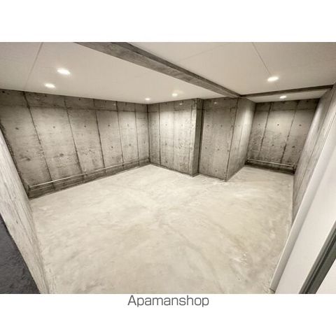 モンツァL714の内装写真