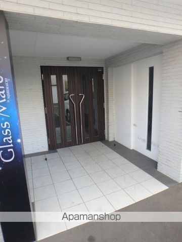 GLASS MARE西町の玄関写真