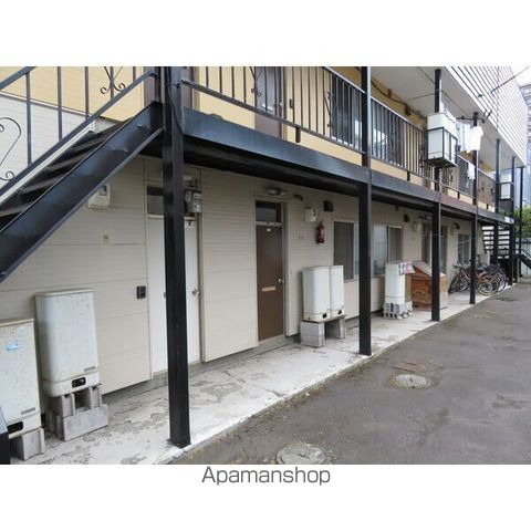 上町マンションの外観写真