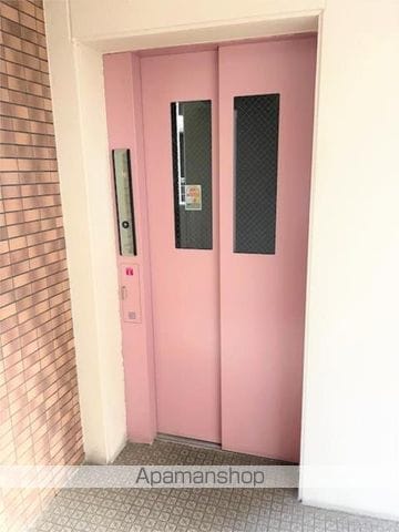 マルベリーの内装写真